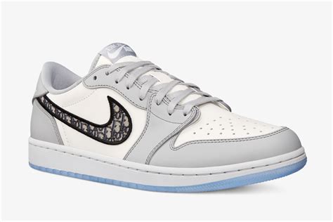 dior sneakers for cheap|dior jordan 1 low price.